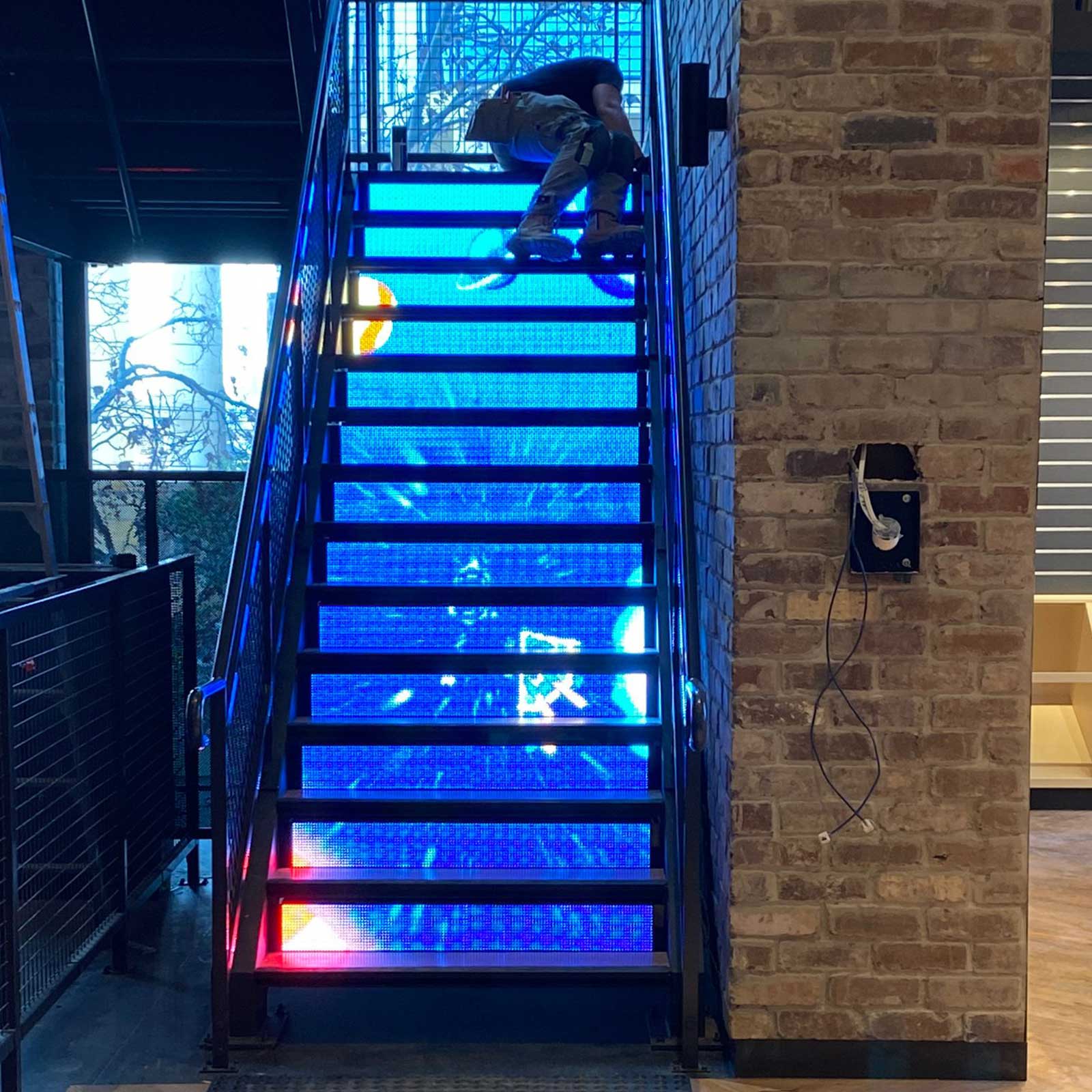 Indoor Creative Staircase LED Display for Shopping Center Gallery and Exhibition
